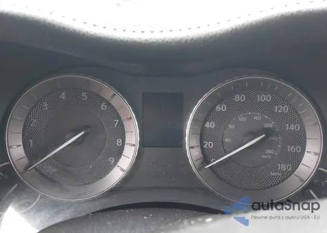 2011 Infiniti M56 z USA, uszkodzony, nr VIN JN1AY1AP0BM521071